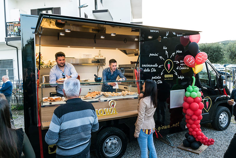 Giowa is a black pizza truck and mobile pizzeria sold in Calabria