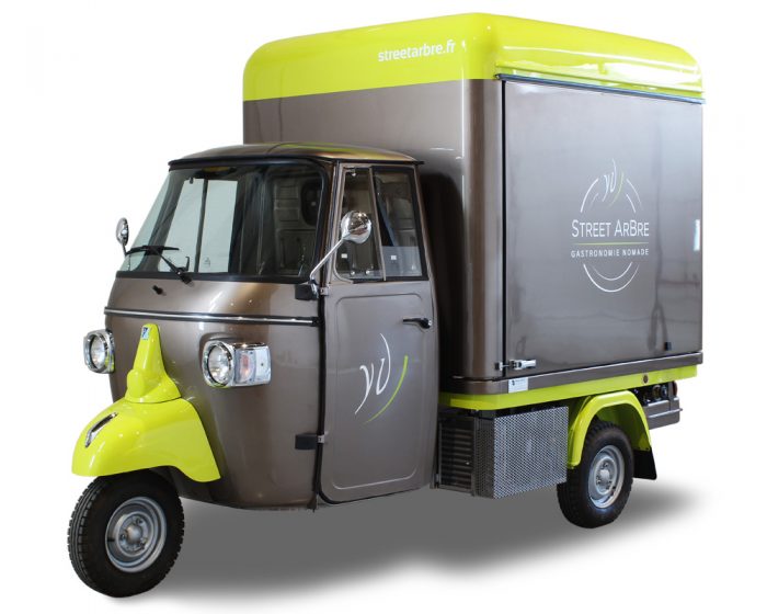 Piaggio Ape V-Curve® | Food Catering and Brand Promotion | Custom Van