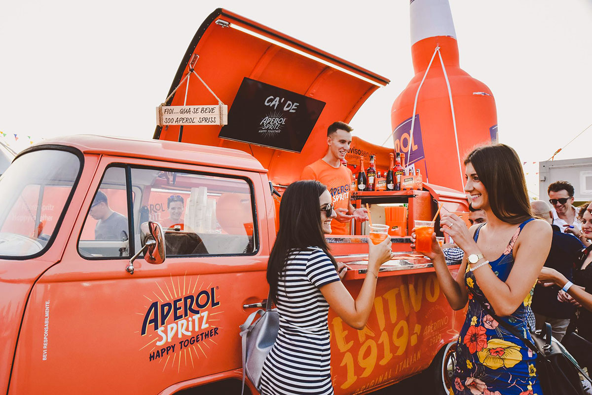 aperol food truck cocktail-bar per eventi e festival