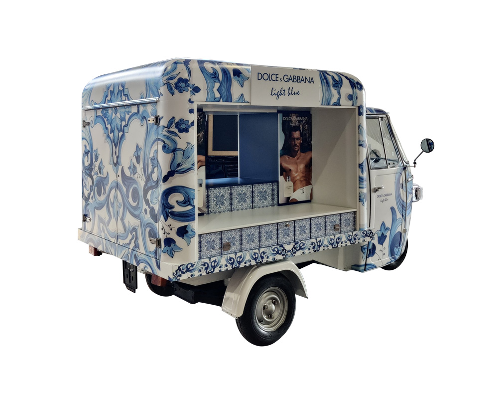 Event Truck Promozionale Dolce e Gabbana realizzato su Ape Piaggio Smart