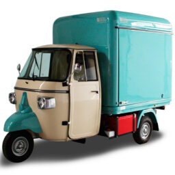 ape piaggio food truck seconda mano di colore celeste